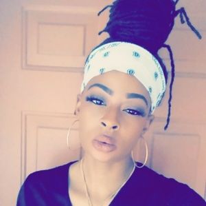 Meet your Posher, Erica